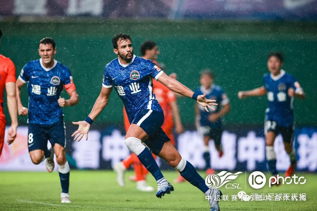 جدول ترتيب الدوري الجزائري الممتازتطور المنافسة وأبرز المفاجآت في الموسم الحالي