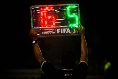 نتائج مباريات دوري الأبطال يوم أمسمفاجآت وأهداف مثيرة